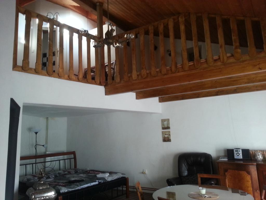 Penzion U Tomase Jindrichuv Hradec Bilik gambar